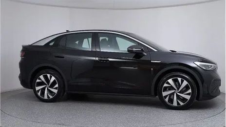 Volkswagen ID.4 • 2023 • 9,500 km