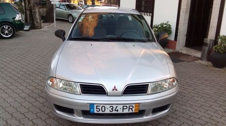 Mitsubishi Carisma • 2000 • 240,187 km