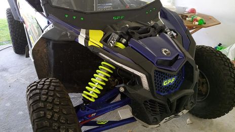 Can-Am outlander max xt-p • 2018 • 60,000 km