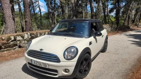MINI Cooper • 2008 • 160,000 km