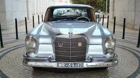 Mercedes-Benz 200 - 300 • 1965 • 53,000 km