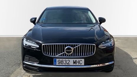 Volvo S90 • 2023 • 32,000 km