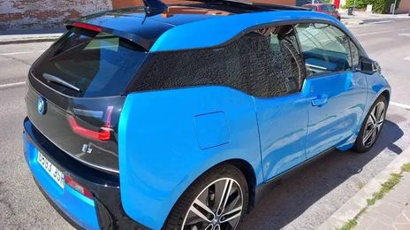 BMW i3 • 2016 • 41,700 km