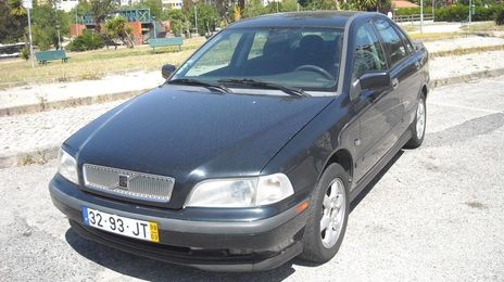 Volvo S40 • 1998 • 20,000 km
