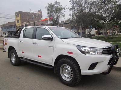 Toyota Hilux • 2016 • 72,000 km