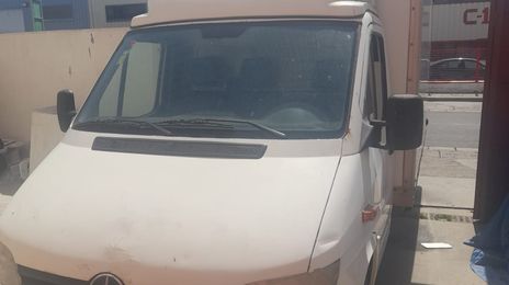 Mercedes-Benz Sprinter • 2001 • 195,000 km