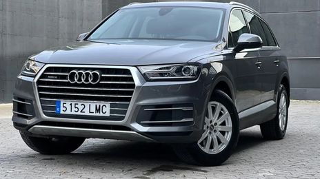 Audi Q7 • 2016 • 175,000 km