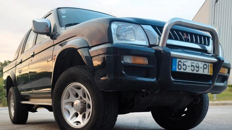 Mitsubishi L200 • 2000 • 200,000 km