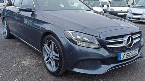 Mercedes-Benz C • 2015 • 199,999 km
