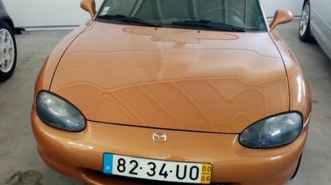 Mazda MX-5 • 2000 • 156,713 km