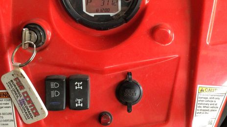 Po rzr • 2012 • 311 mi