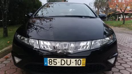 Honda Civic • 2007 • 190,000 km
