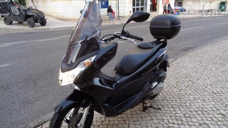 Honda pcx150 • 2013 • 1,736 km