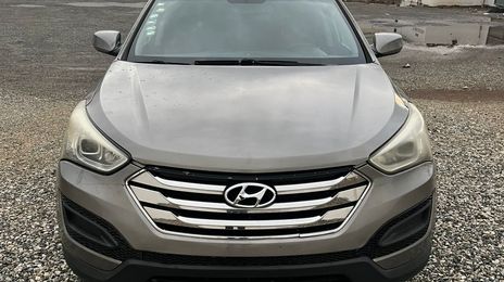 Hyundai Santa Fe Sport • 2014 • 125,090 km