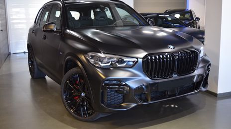 BMW X5 • 2022 • 38,900 km