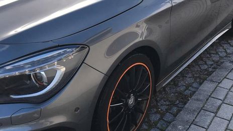 Mercedes-Benz C-Class predecessor W201 190 • 2015 • 80,000 km