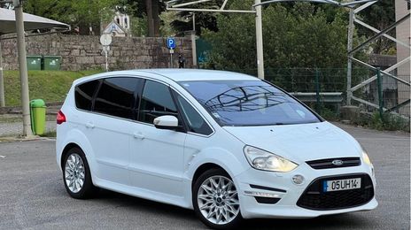 Ford C-Max • 2013 • 200,000 km