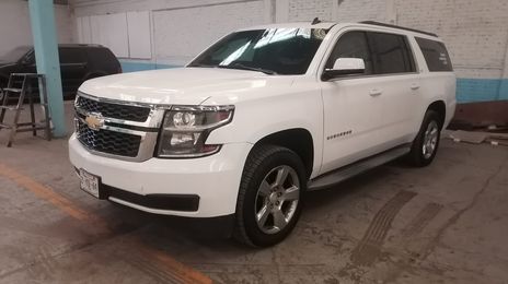 Chevrolet Suburban • 2015 • 62,000 km