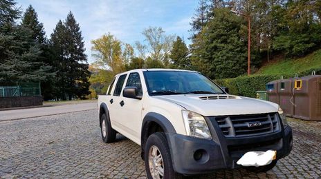 Isuzu D-MAX • 2008 • 361,000 km