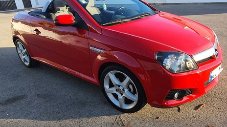 Opel Astra cabrio • 2005 • 81,000 km