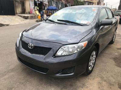 Toyota Corolla • 2010 • 100,000 km