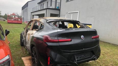 BMW X4 • 2023 • 38,000 km