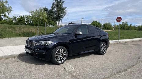 BMW X6 • 2016 • 89,000 km