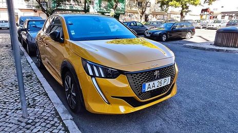 Peugeot 2008 • 2020 • 160,000 km