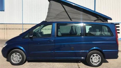 Mercedes-Benz 210 kombi • 2005 • 215,000 km