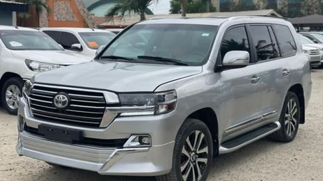 Toyota Land Cruiser • 2017 • 3 km