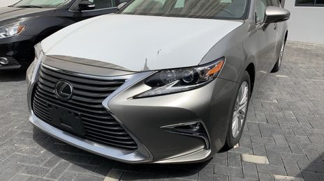 Lexus ES 350 • 2018 • 3 km