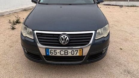 Volkswagen Passat • 2005 • 169,999 km