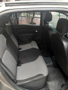 Renault Logan • 2017 • 106,155 km