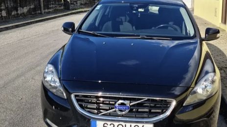 Volvo V40 • 2014 • 197,000 km