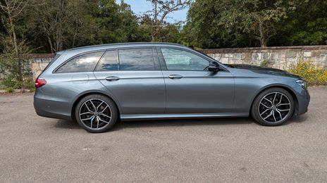 Mercedes-Benz E • 2021 • 136,900 km