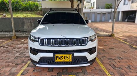 Jeep Compass • 2023 • 170,000 km