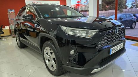 Toyota RAV4 Hybrid • 2019 • 74,000 km