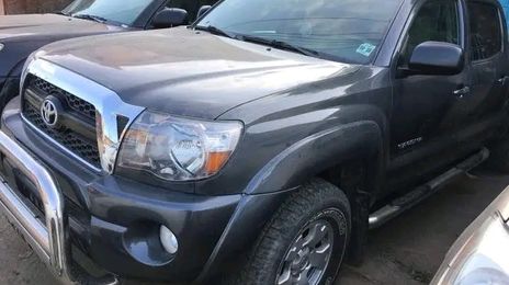 Toyota Tacoma • 2017 • 50,000 km