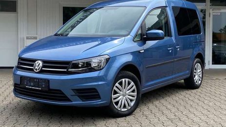 Volkswagen Caddy • 2018 • 105,735 km