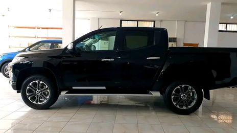 Mitsubishi L200 • 2021 • 50,000 km
