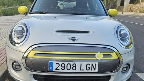 MINI Cooper Coupe • 2020 • 29,500 km