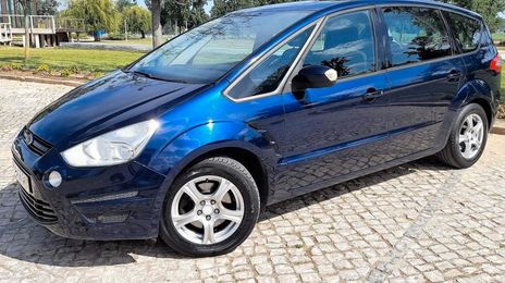 Ford S-Max • 2011 • 190,000 km