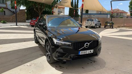 Volvo XC60 • 2021 • 82,000 km