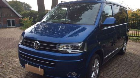 Volkswagen T5 • 2013 • 88,000 km