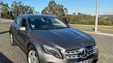 Mercedes-Benz GLA • 2015 • 90,000 km
