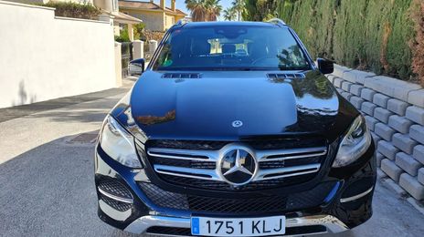 Mercedes-Benz GLE • 2018 • 105,000 km