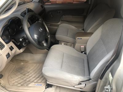 Nissan Frontier • 2003 • 176,000 km