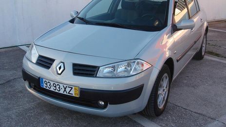 Renault Mégane • 2004 • 199,999 km