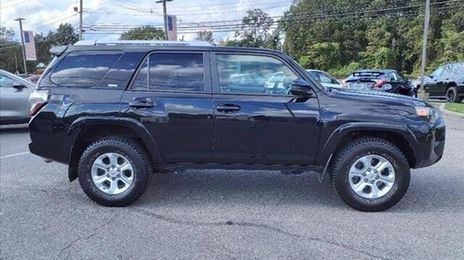 Toyota 4 Runner Limited • 2019 • 32,359 km