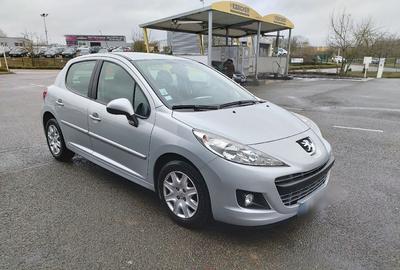 Peugeot 207 • 2008 • 240,000 km